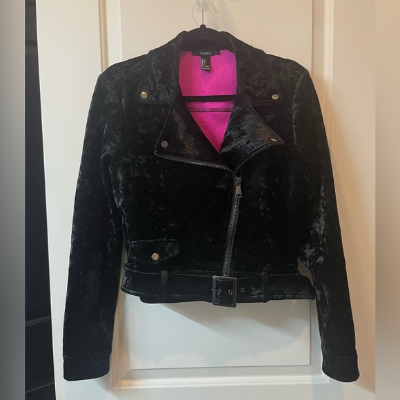 Forever 21 Jackets & Blazers - Forever 21 Crushed Black Velvet Punk Goth Moto Jacket - Women’s Size L